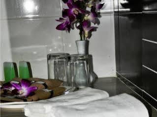 The Phoenix Hostel Paddington London Eksteriør bilde